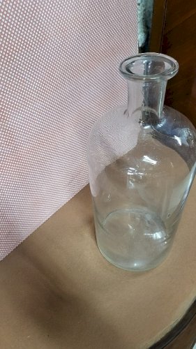 BOCAL OU BOUTEILLE EN VERRE ANCIEN N°7