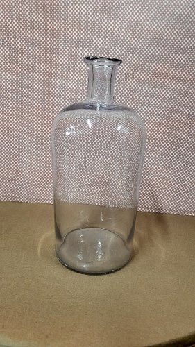 BOCAL OU BOUTEILLE EN VERRE ANCIEN N°8