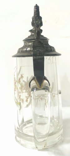 Bock couvert a bière en verre émaillé XX siècle