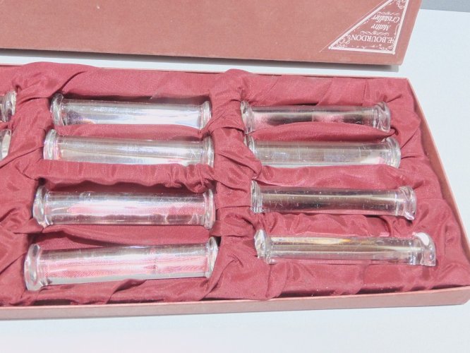-BOITE 12 PORTE COUTEAUX CRISTAL E BOURDON MAITRE CRISTALLIER  JUS de GRENIER  D