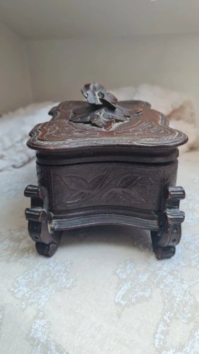 Boite à bijoux ancienne forêt noire 19 eme