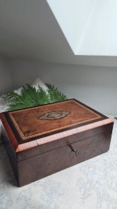 Antique Napoleon III jewelry box in wood and upholstered.