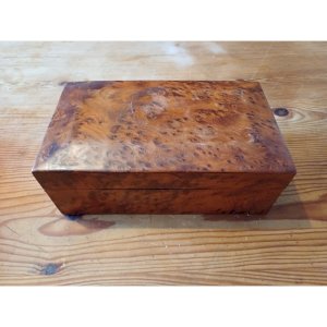 Boite à Bijoux en Loupe de Noyer