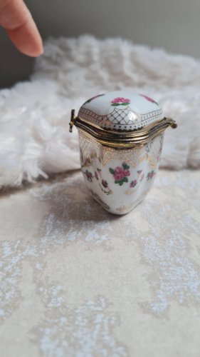 Boite a bijoux en porcelaine ou pilulier Del Prado