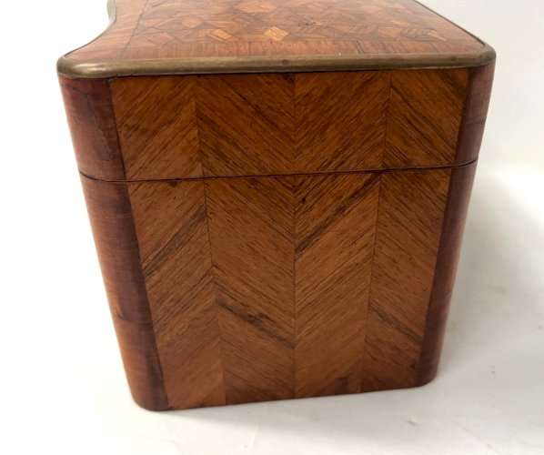 Boite a bijoux Napoléon en marqueterie de placage XIX siècle