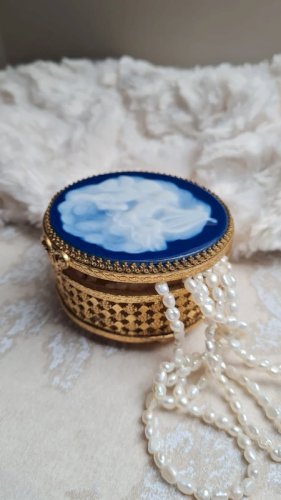 Boite a bijoux ou Bonbonnière Tharaud Limoges deux petits angelots