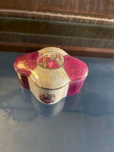 Porcelain jewelry box