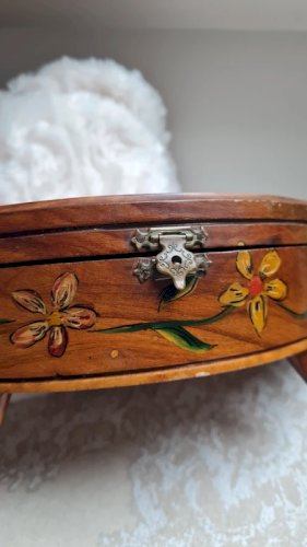 Boite à bijoux vintage espagnol demi lune