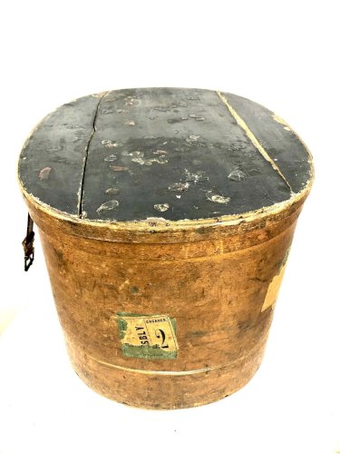 Boîte à chapeau ancienne – bois XIXe – étiquette chemin de fer – publicité