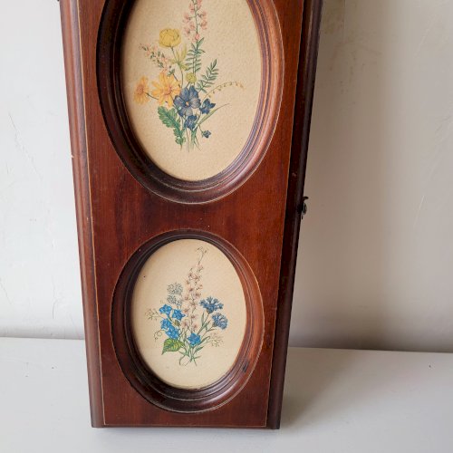 Boîte à clés en bois médaillons floraux