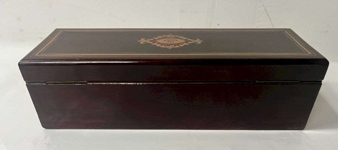 Boite A Gant En loupe de thuya Napoléon III Marqueterie Boulle XIX siècle