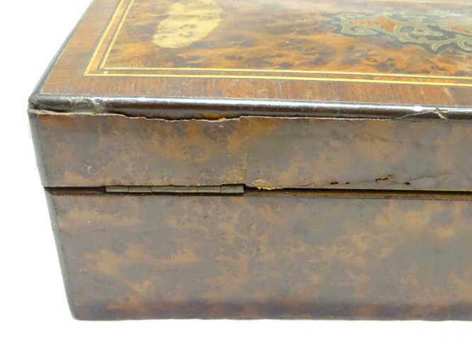 -BOITE A GANTS XIXe NAPOLEON III LOUPE DE THUYA & BOIS de ROSE CARTOUCHE     D