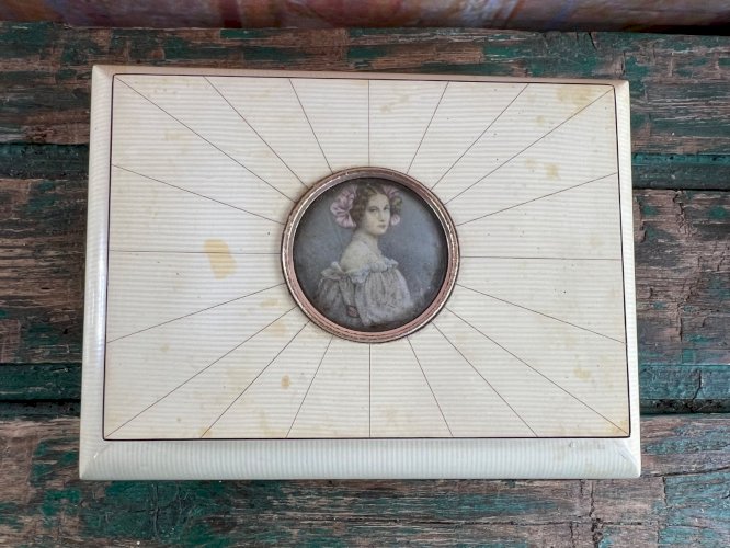 Boîte à musique Paul Beuscher Paris miniature XIXe ivorine velours vintage