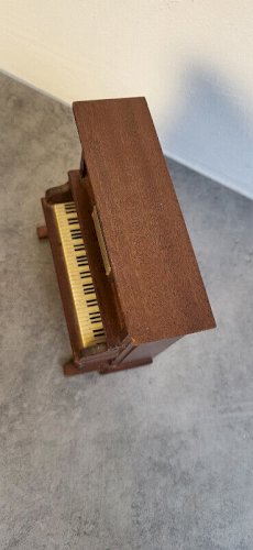 BOITE A MUSIQUE PIANO