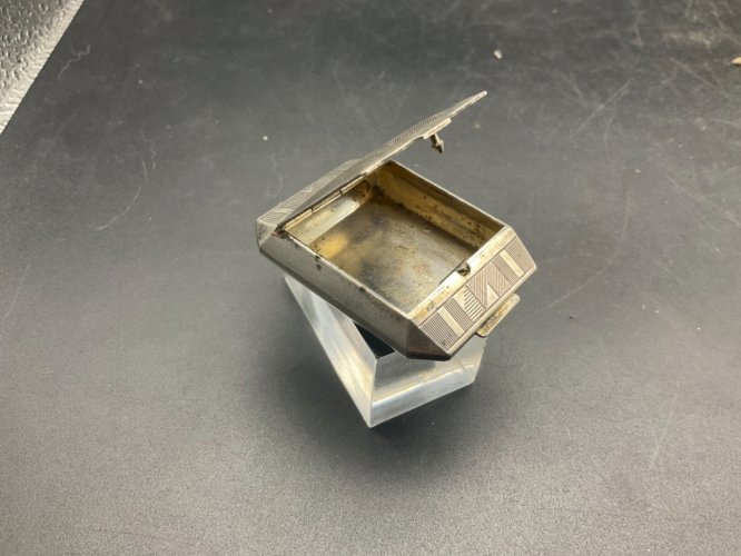 Boîte à pilule Poudre  métal argent Art Déco