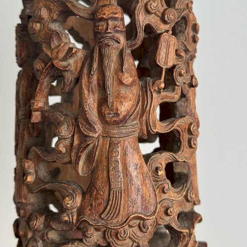 Boite à pinceaux Chine richement sculptée ornementée de personnages M3953