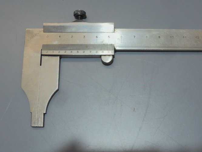 -BOITE BOIS avec PIED A COULISSE ANCIEN INOXYDABLE Métric 20°C gravé VANAVAL  D