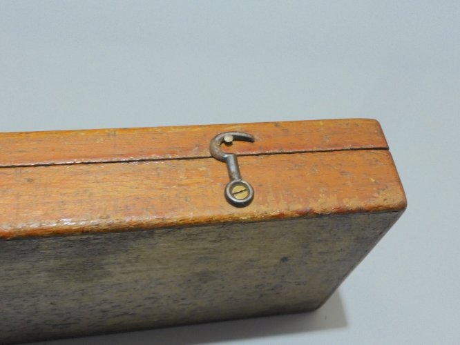 -BOITE BOIS avec PIED A COULISSE ANCIEN INOXYDABLE Métric 20°C gravé VANAVAL  D