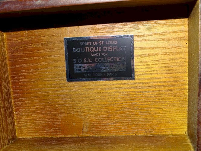 - BOITE BOIS SPIRIT OF SAINT LOUIS CARGO S.O.S.L. COLLECTION NEW-YORK PARIS    D