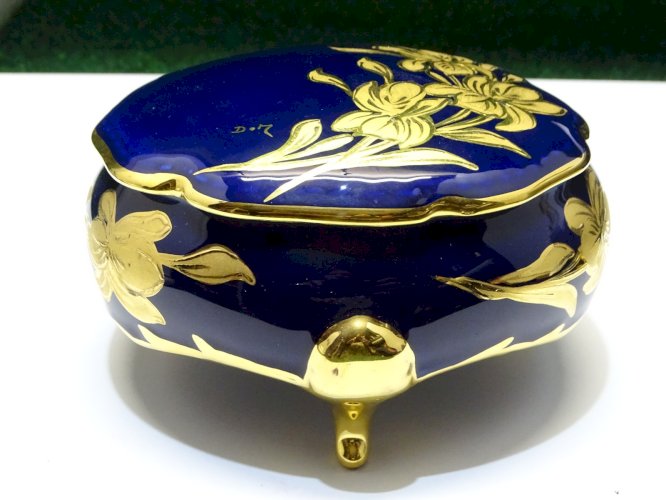 -BOITE BONBONNIERE PORCELAINE BLEU de FOUR LIMOGES Daniel Moreau PIECE UNIQUE  D