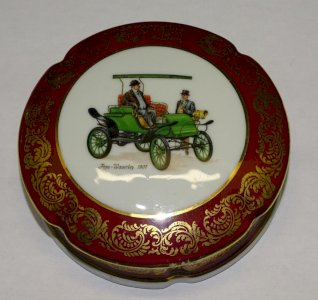 -BOITE BONBONNIERE PORCELAINE de LIMOGES décor  VIEUX TACOT POPE WAVERLY  1907 D