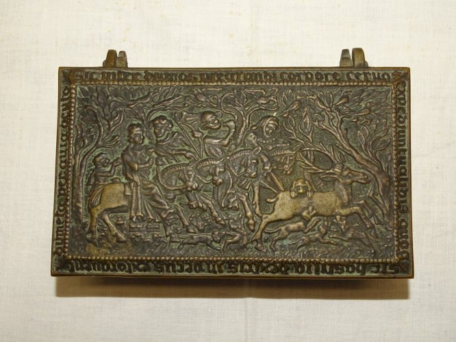 - BOITE BRONZE Signée MAX LE VERRIER SCENE DE CHASSE AU CERF AU MOYEN AGE   D