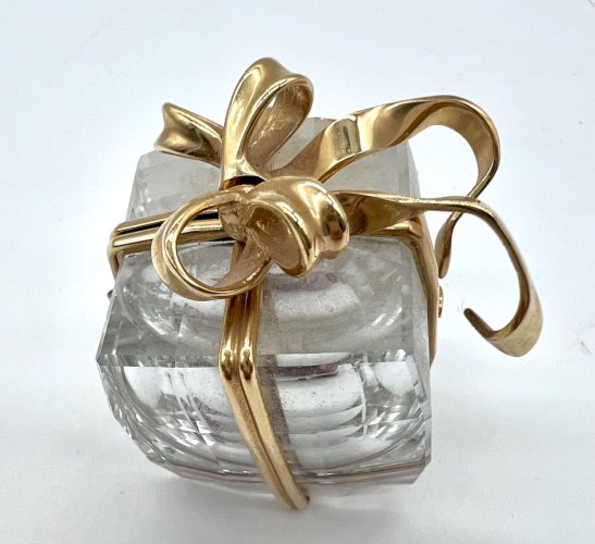 Boîte cadeau en cristal Swarovski avec horloge intégrée – Ruban doré