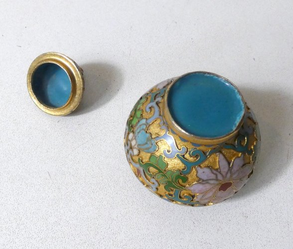 Boîte chinoise émail cloisonné vintage métal or pot artisanal traditionnel