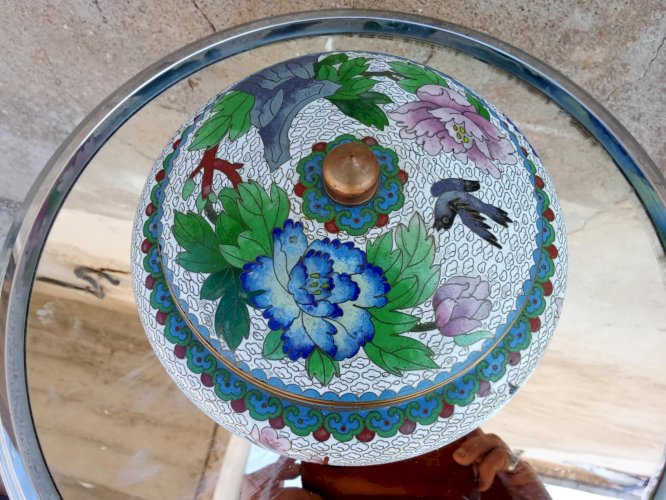 Boite Chinoise en métal cloisonnée