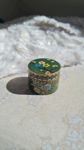 Boite cloisonnée - émaillée - pilulier