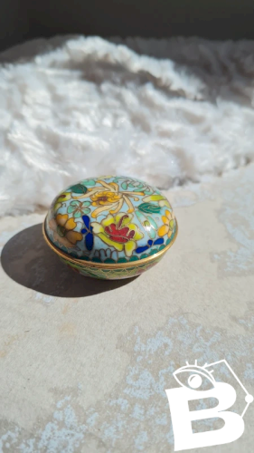 Boite cloisonnée - émaillée - pilulier
