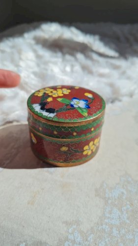 Boite cloisonnée - émaillée - pilulier