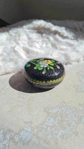Boite cloisonnée - émaillée - pilulier