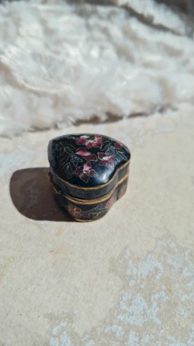 Boite cloisonnée - émaillée - pilulier