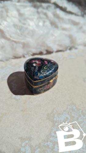 Boite cloisonnée - émaillée - pilulier