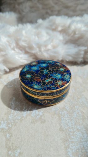 Boite cloisonnée - émaillée - pilulier
