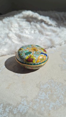 Boite cloisonnée - émaillée - pilulier