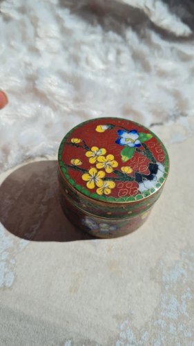 Boite cloisonnée - émaillée - pilulier