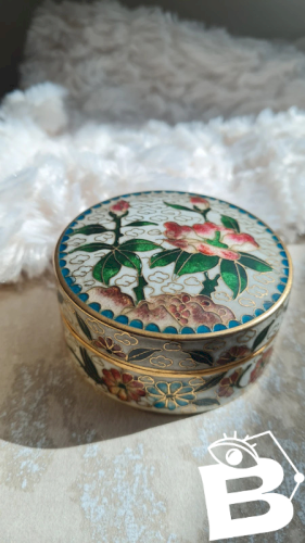 Boite cloisonnée - émaillée - pilulier
