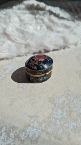 Boite cloisonnée - émaillée - pilulier