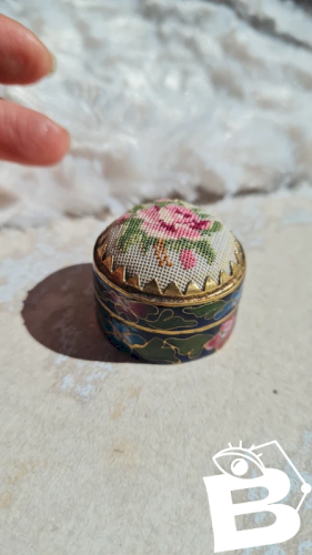 Boite cloisonnée - émaillée - pilulier