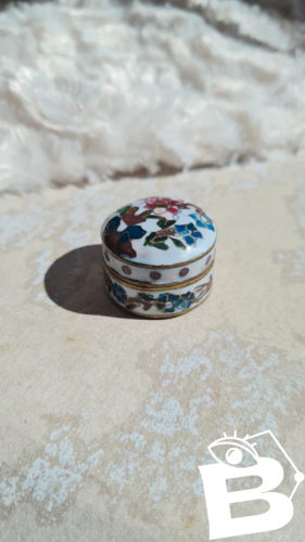 Boite cloisonnée - émaillée - pilulier