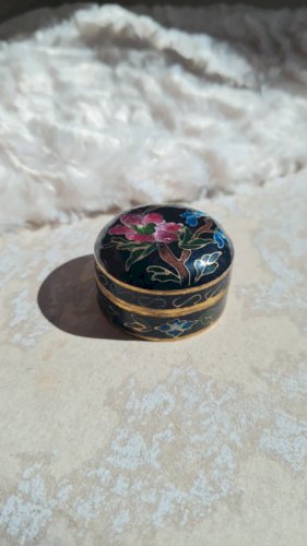 Boite cloisonnée - émaillée - pilulier