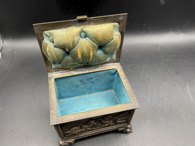 boite , coffre à bijoux XIXEME putti angelots