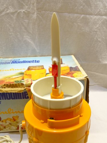 -BOITE COMBINE MINI MOULINETTE MOULINEX ORANGE 1970/80 DECO VINTAGE CUISINE   D