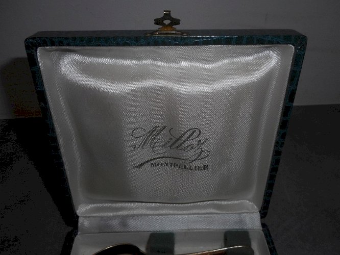 BOITE DE 12 PETITS CUILLERES A MOKA EN METAL DORE N° 1