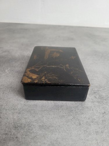 BOITE DE BUREAU BOITE A TIMBRES TROMBONNE EN LAQUE ASIATIQUE N° 3