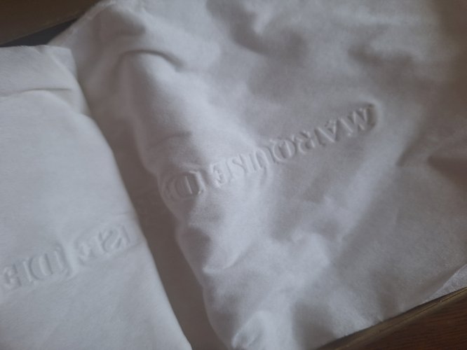 Boîte de rangement réception avec ses serviettes de table inclus
