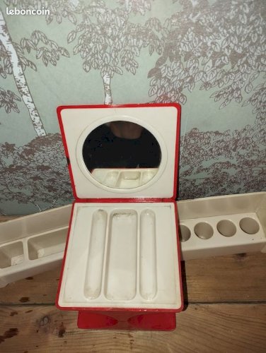 Boîte de voyage maquillage vintage années 70 – Made in Japon – plastique dur – rare orange et beige – très bel état