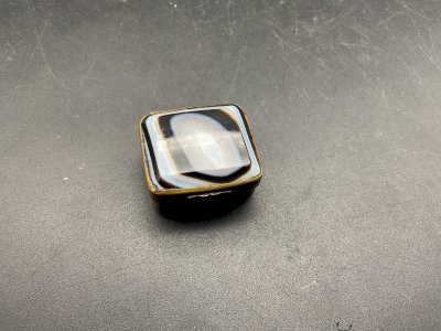 Box in Agate 19th century Napoleon III pillbox